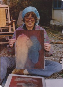 annie with a painting in deia